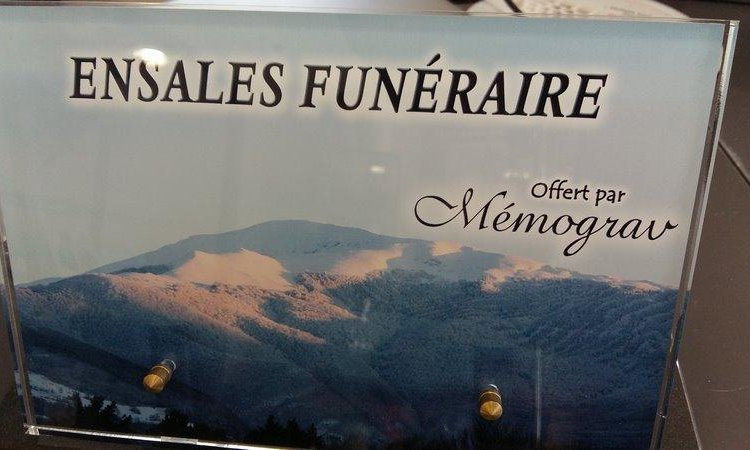 Plaques funéraires personnalisables à Foix, Saint-Paul-de-Jarrat et Varilhes.