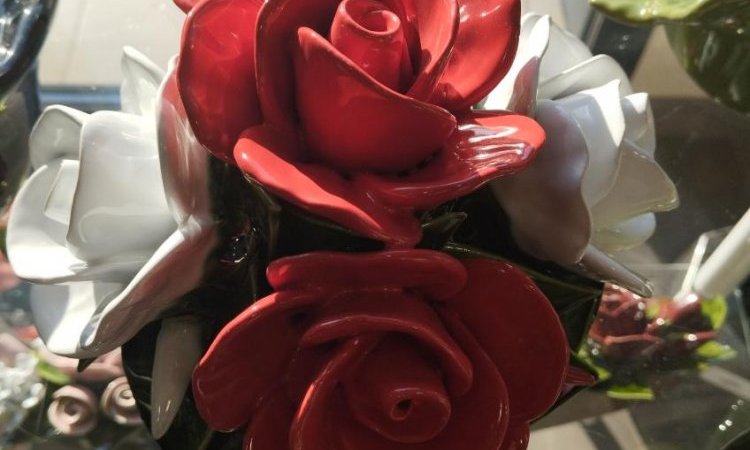 Roses en céramiques