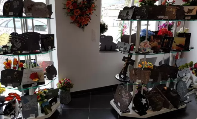 Plaques, Foix, Ensales Funéraire